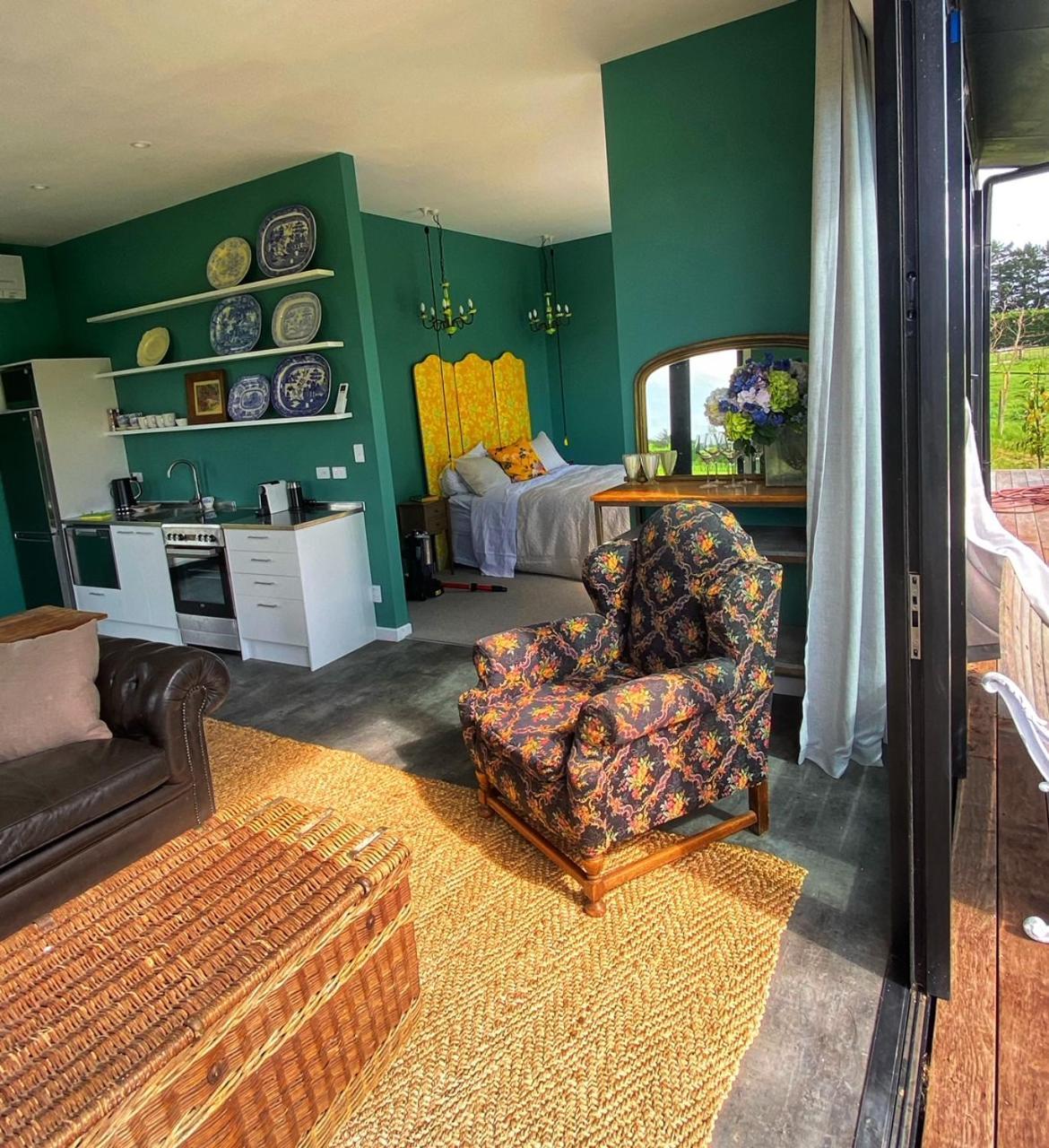 הוילה מסטרטון Stablehouse Garden Shed מראה חיצוני תמונה